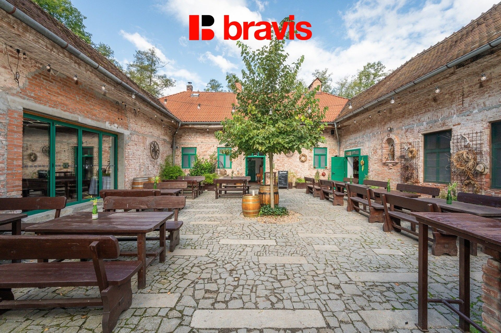 Prodej restaurace - Rakovecká 152, Brno, 500 m²