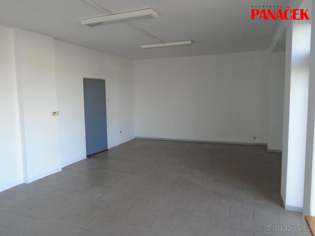 Obchodní prostory · Zlín, 763 02 - 3