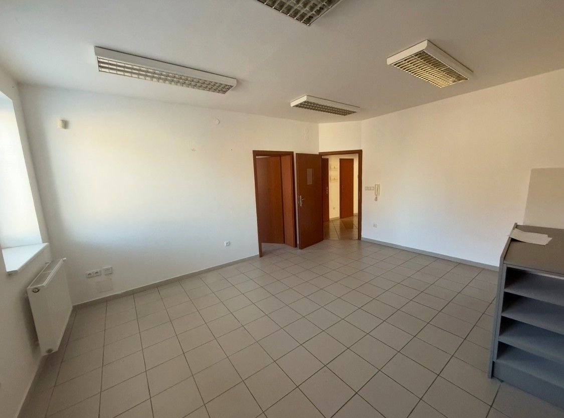 Pronájem kancelář - Letovice, 679 61