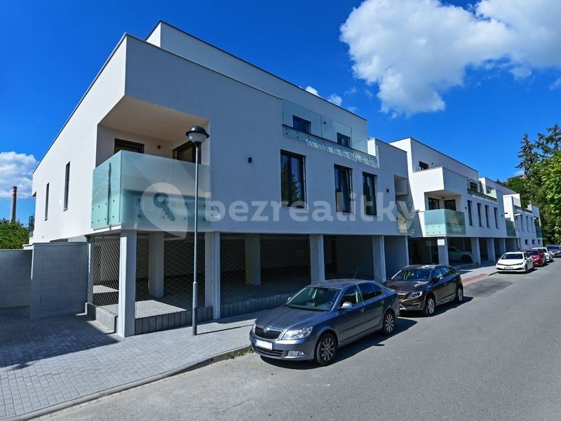 Byt 3+kk, 75 m²