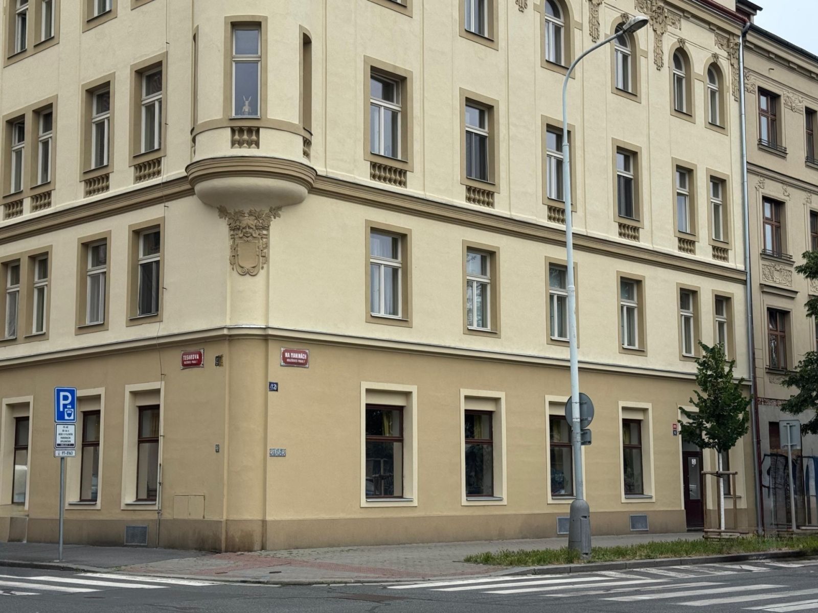 Obchodní prostory, 292 m²