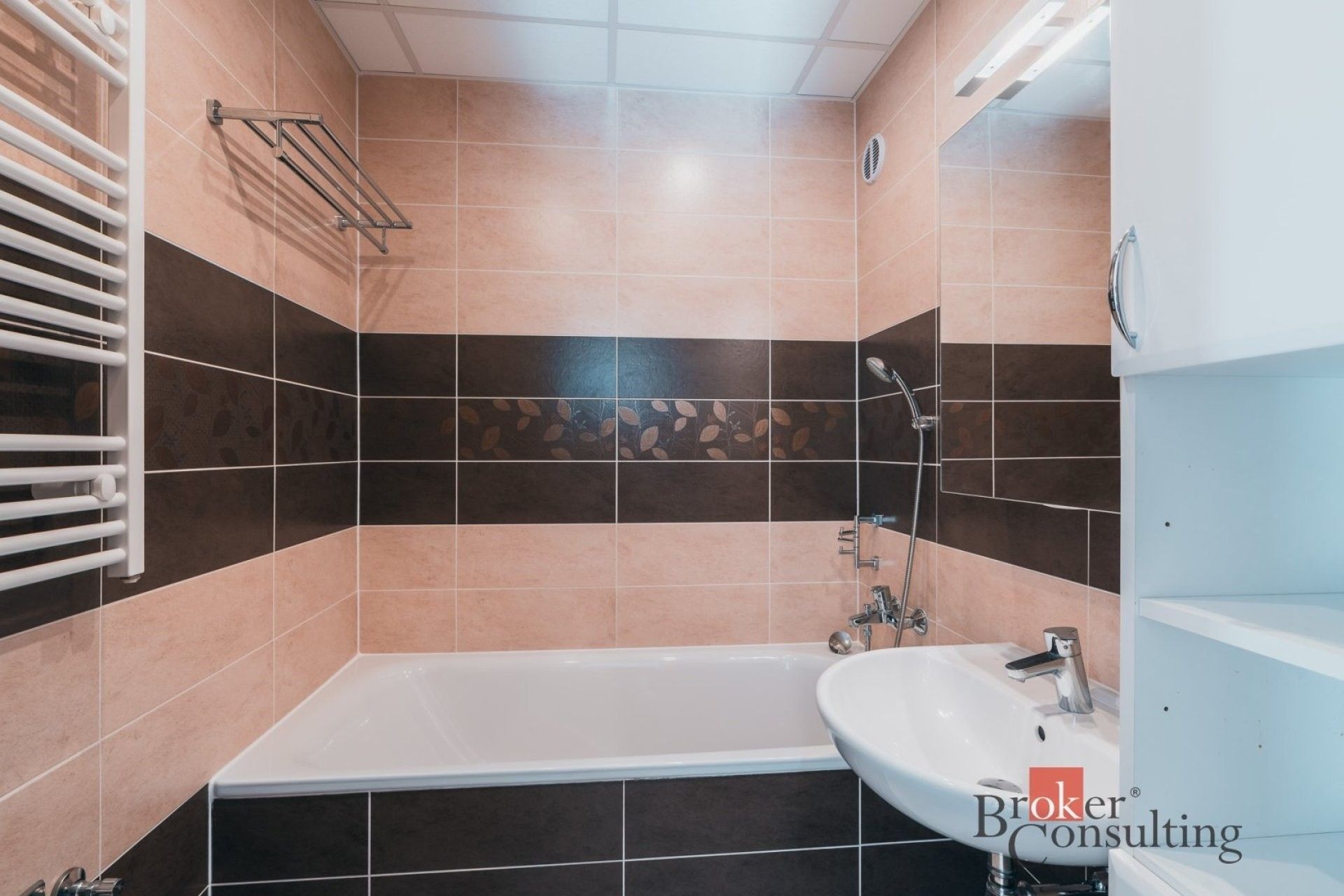 Prodej byt 4+1 - Žlutická, Plzeň, 81 m² - 5