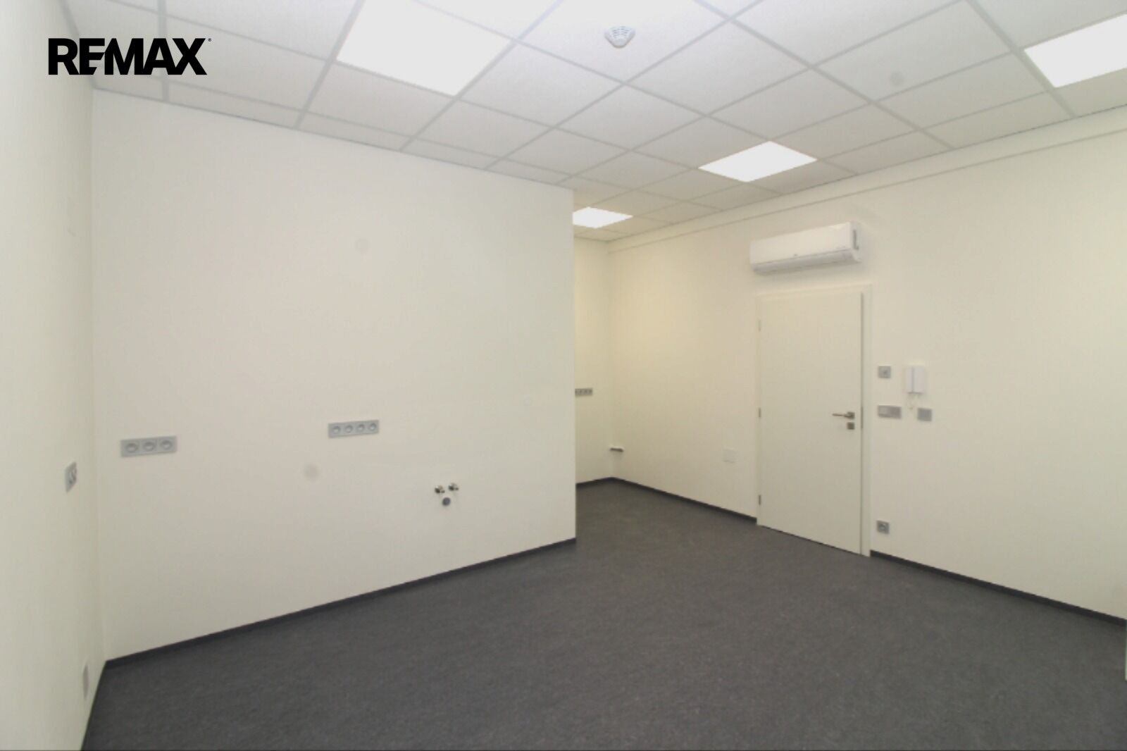 Komerční nemovitost · 20 m² · Praha - 3