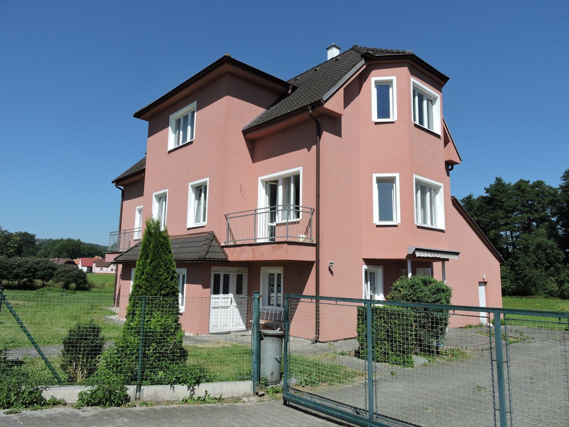 Prodej dům - Miřenice, Nalžovské Hory, 450 m²