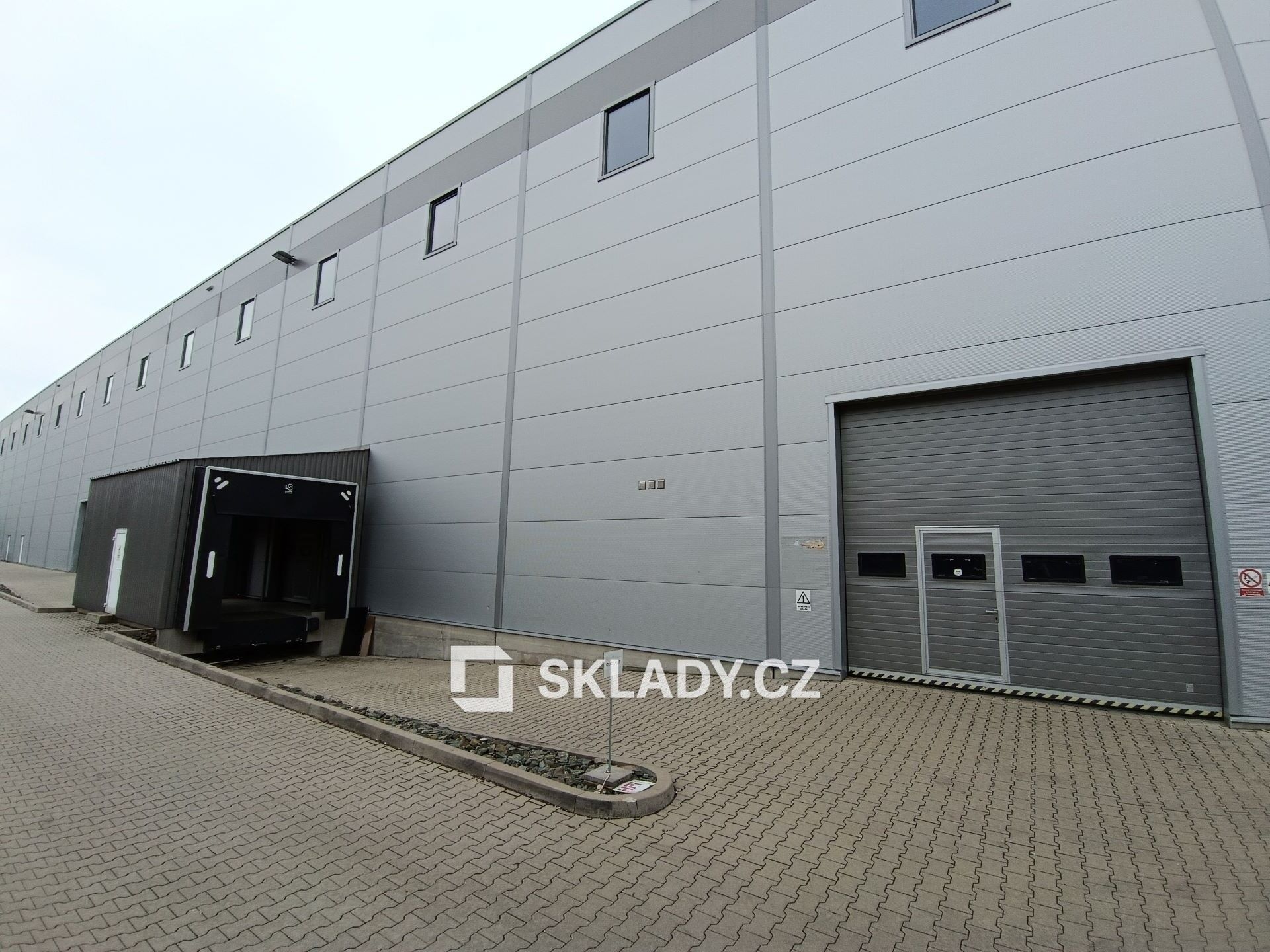 Sklady, Hradec Králové, 1 m²