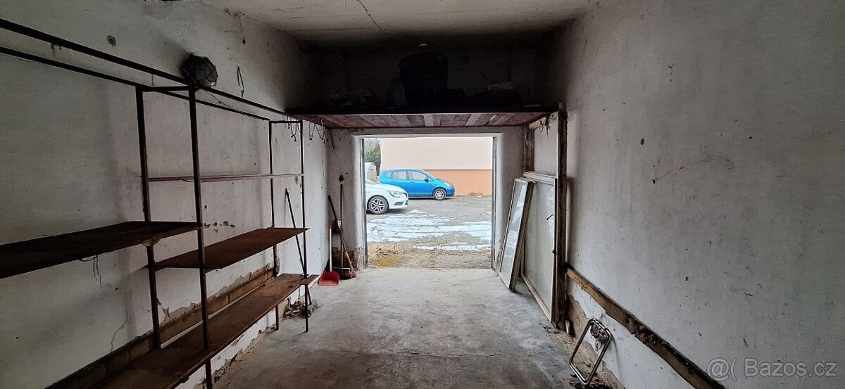 Prodej garáž - Holice v Čechách, 534 01
