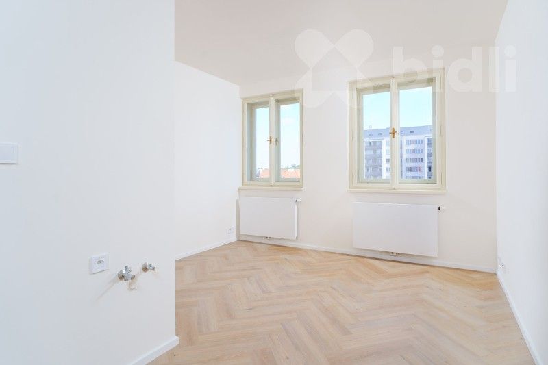 Prodej byt 1+kk - Bořivojova 825, Praha, 21 m²