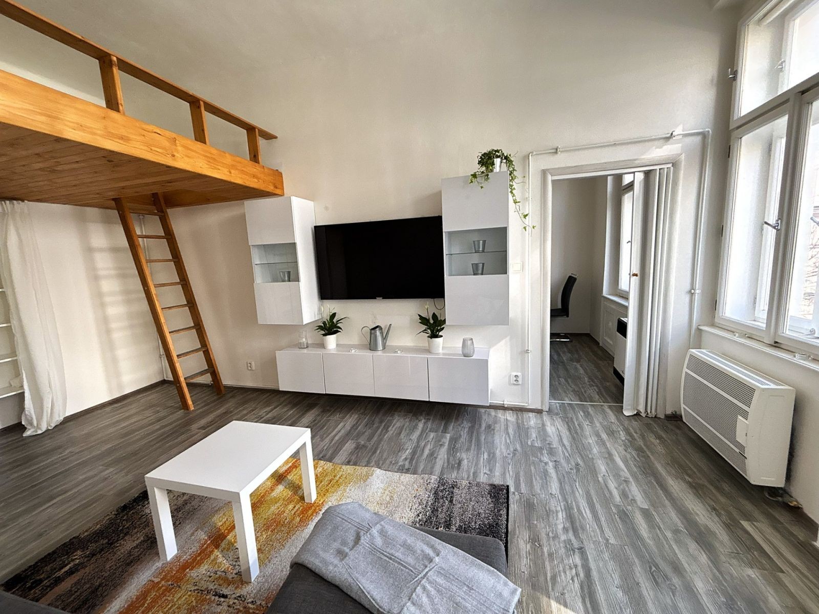 Pronájem byt 1+1 - Pernerova, Praha - Karlín, 40 m² - 5