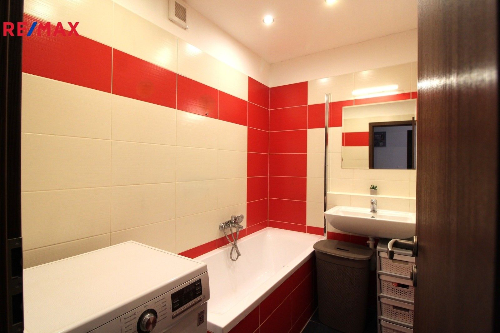 Prodej byt 3+1 - Vodňanská, České Budějovice, 73 m²