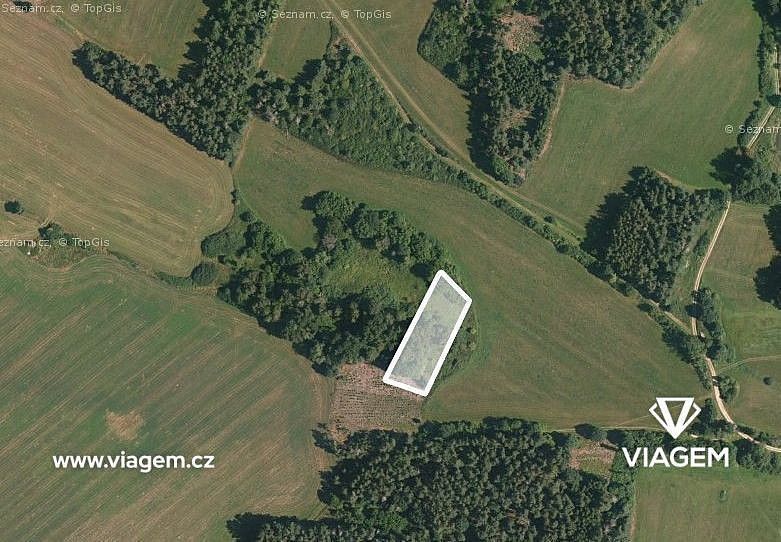 Les, 1 232 m²