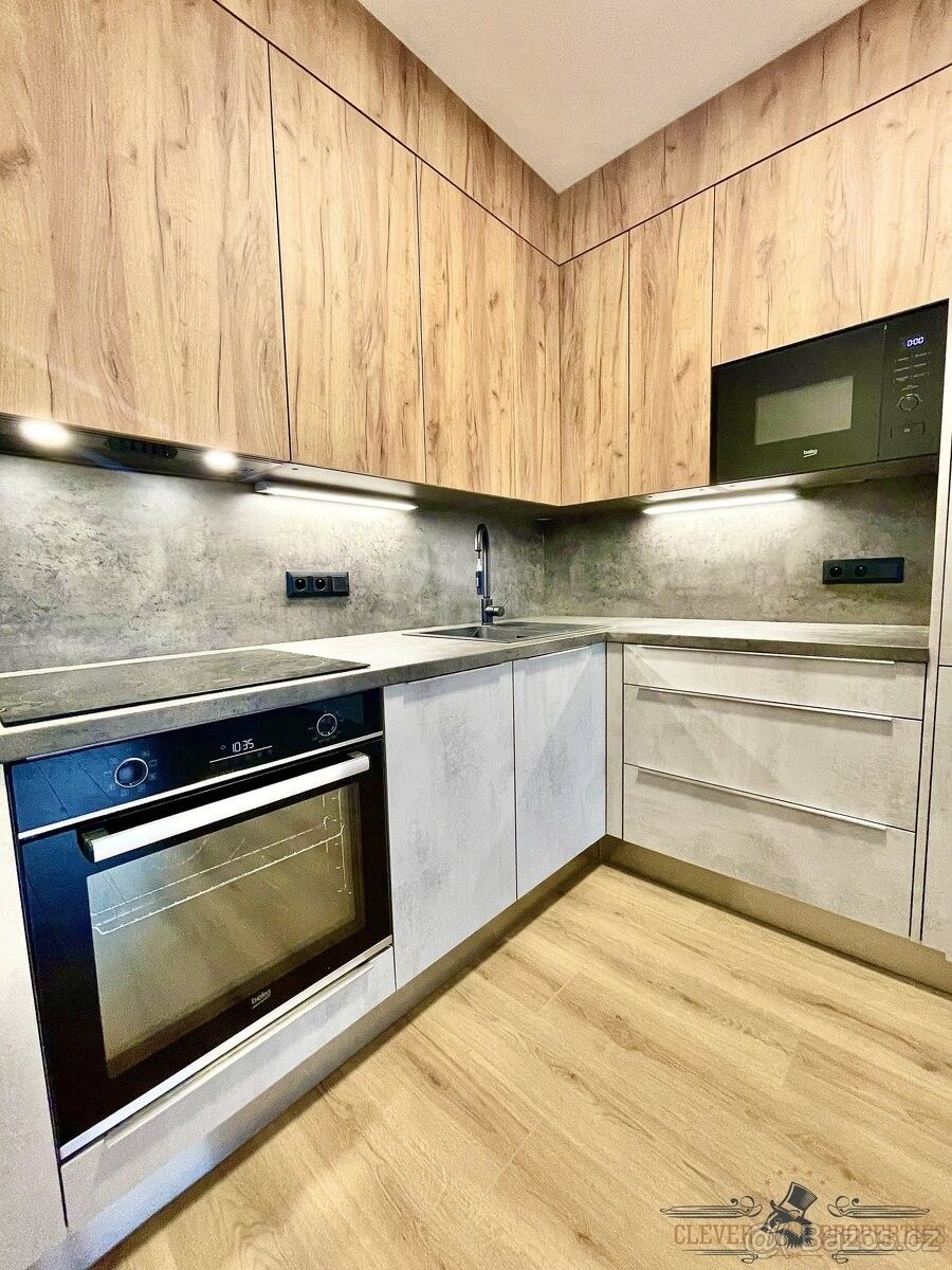 Pronájem byt - Chrudim, 537 01