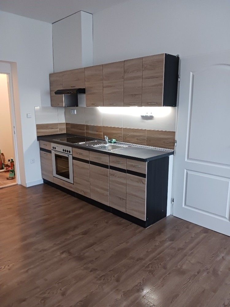 Byty, Hronov, 549 31