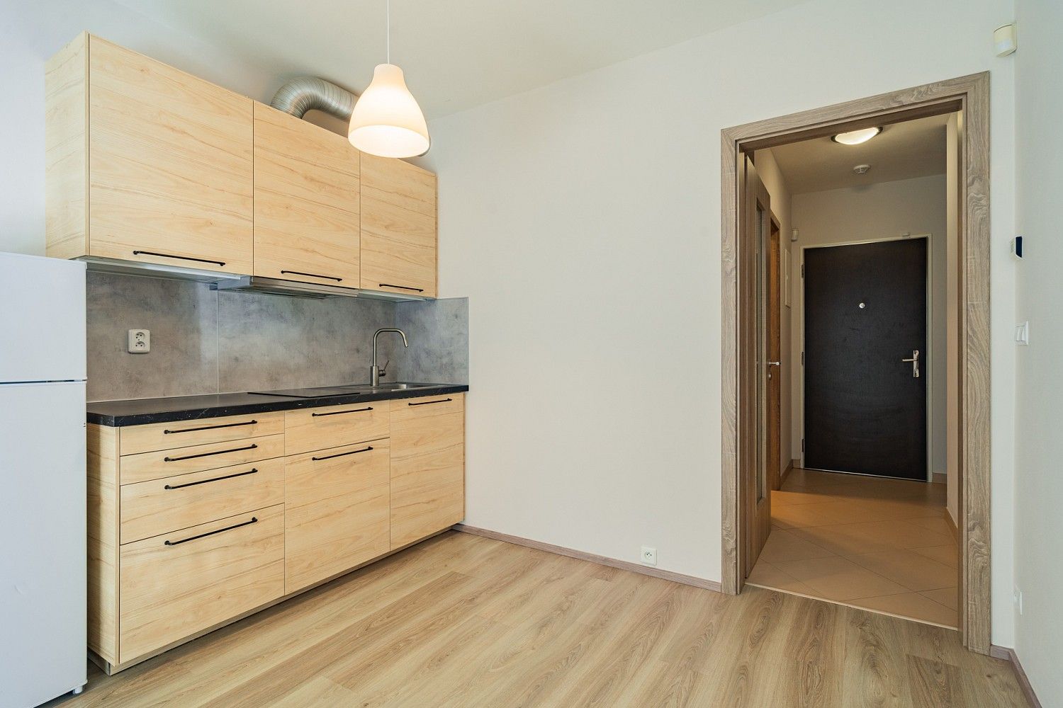 Byt 1+kk · 33 m² · Praha - Stodůlky, okres Praha 13, Hlavní město Praha - 4