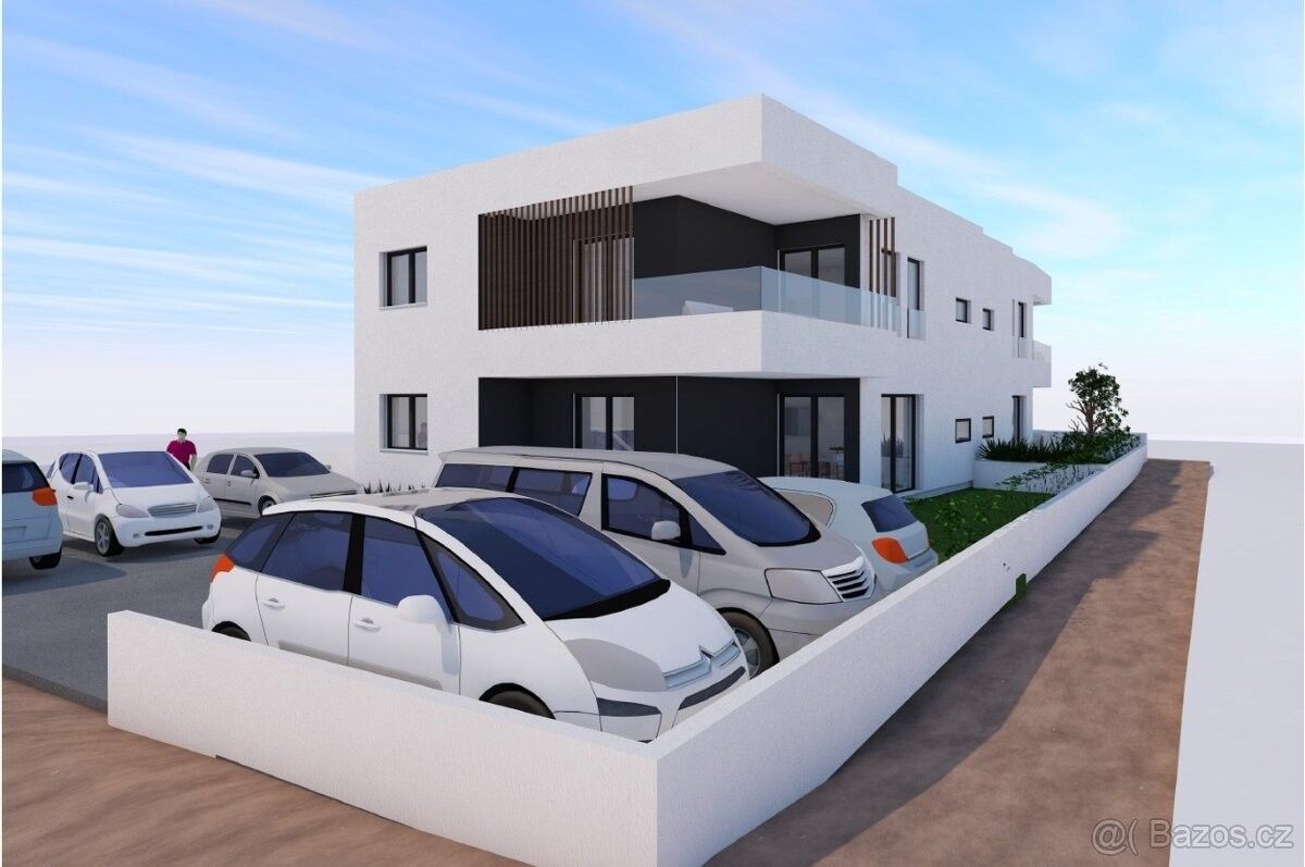 Byty, 987 66, Zahraničí