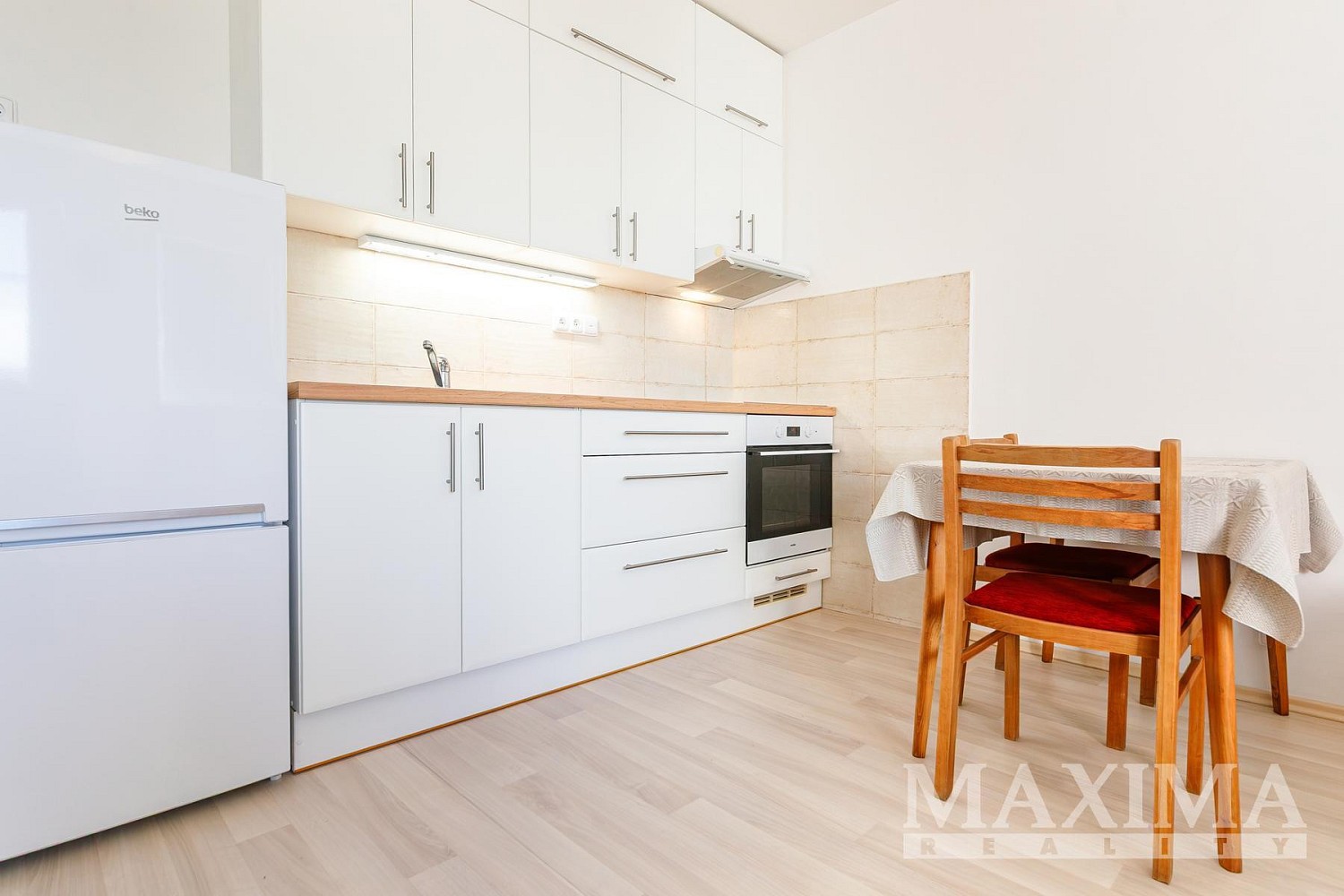 Pronájem byt 1+kk - U Kamýku, Praha 4 - Kamýk, 31 m² - 5