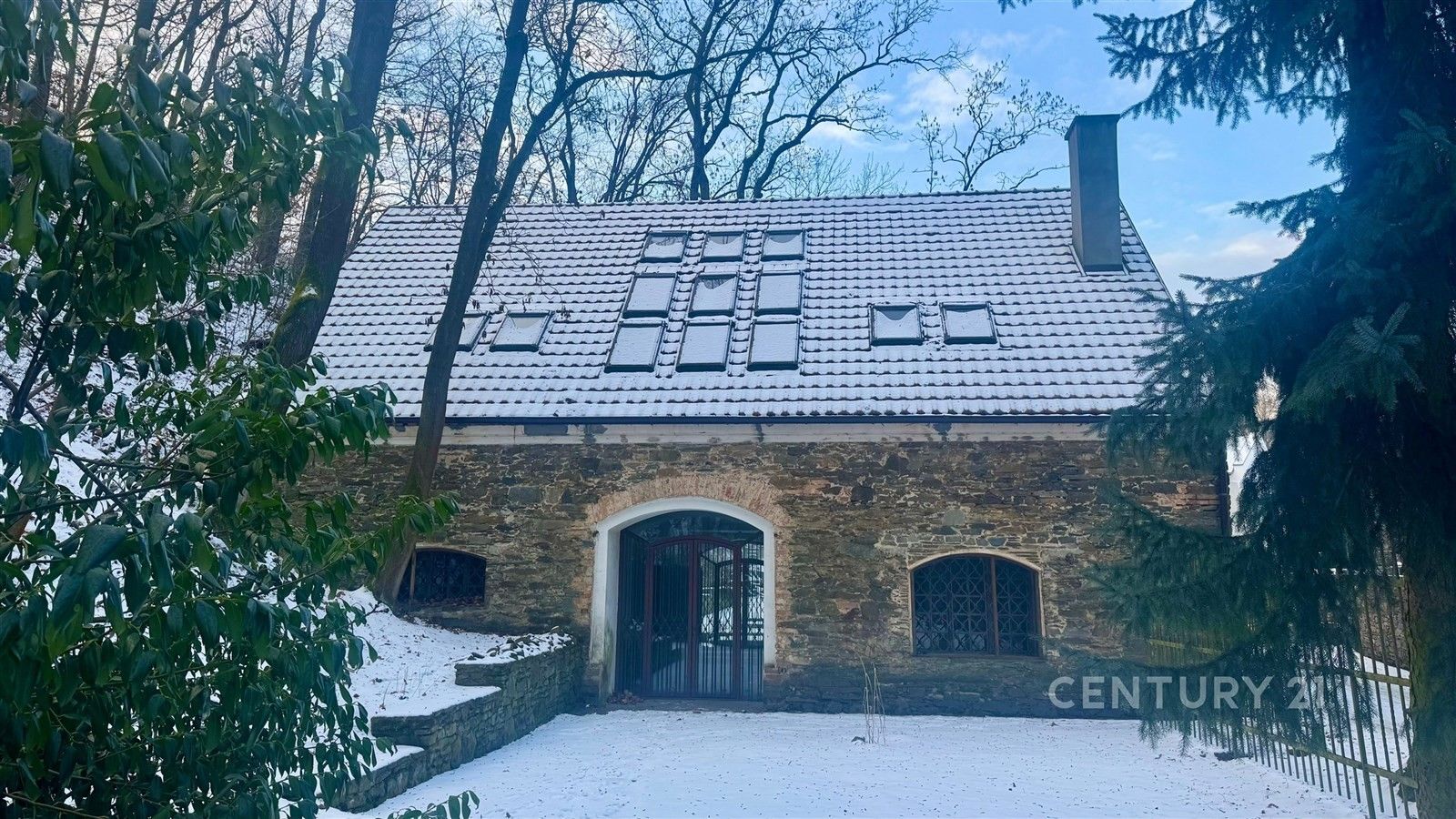 Rodinné domy, Okoř, 168 m²