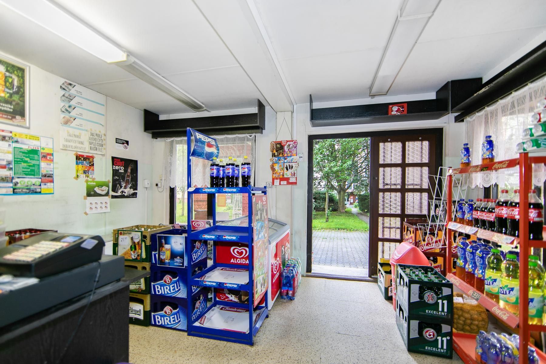 Pronájem obchodní prostory - Kaznějovská  , Plzeň Bolevec, 30 m² - 5