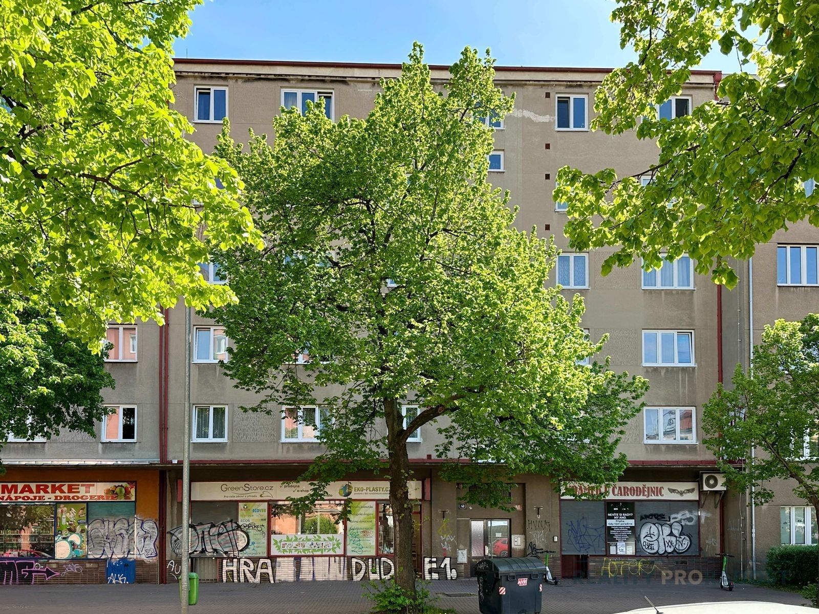 Prodej byt 2+1 - 28. pluku, Praha, 64 m²