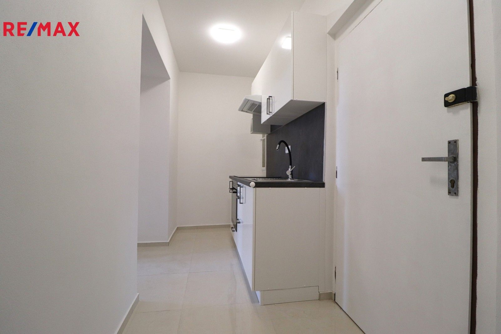 Pronájem byt 2+1 - Oldřichova, Praha, 43 m²