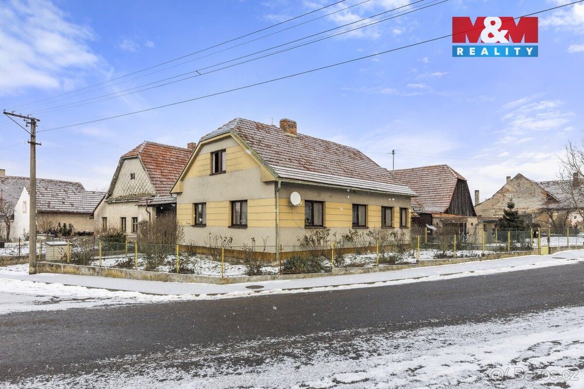 Prodej rodinný dům - Chroustovice, 538 63