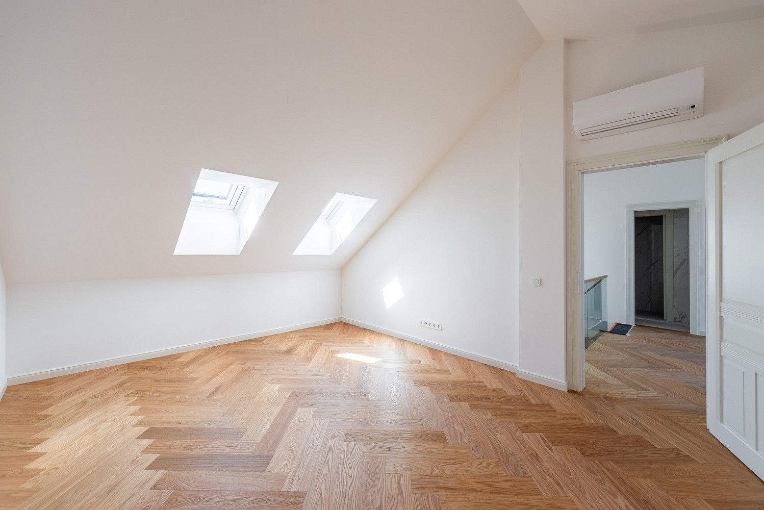 Byt 4+kk · 153 m² · Praha - Vinohrady, okres Praha 2, Hlavní město Praha - 3