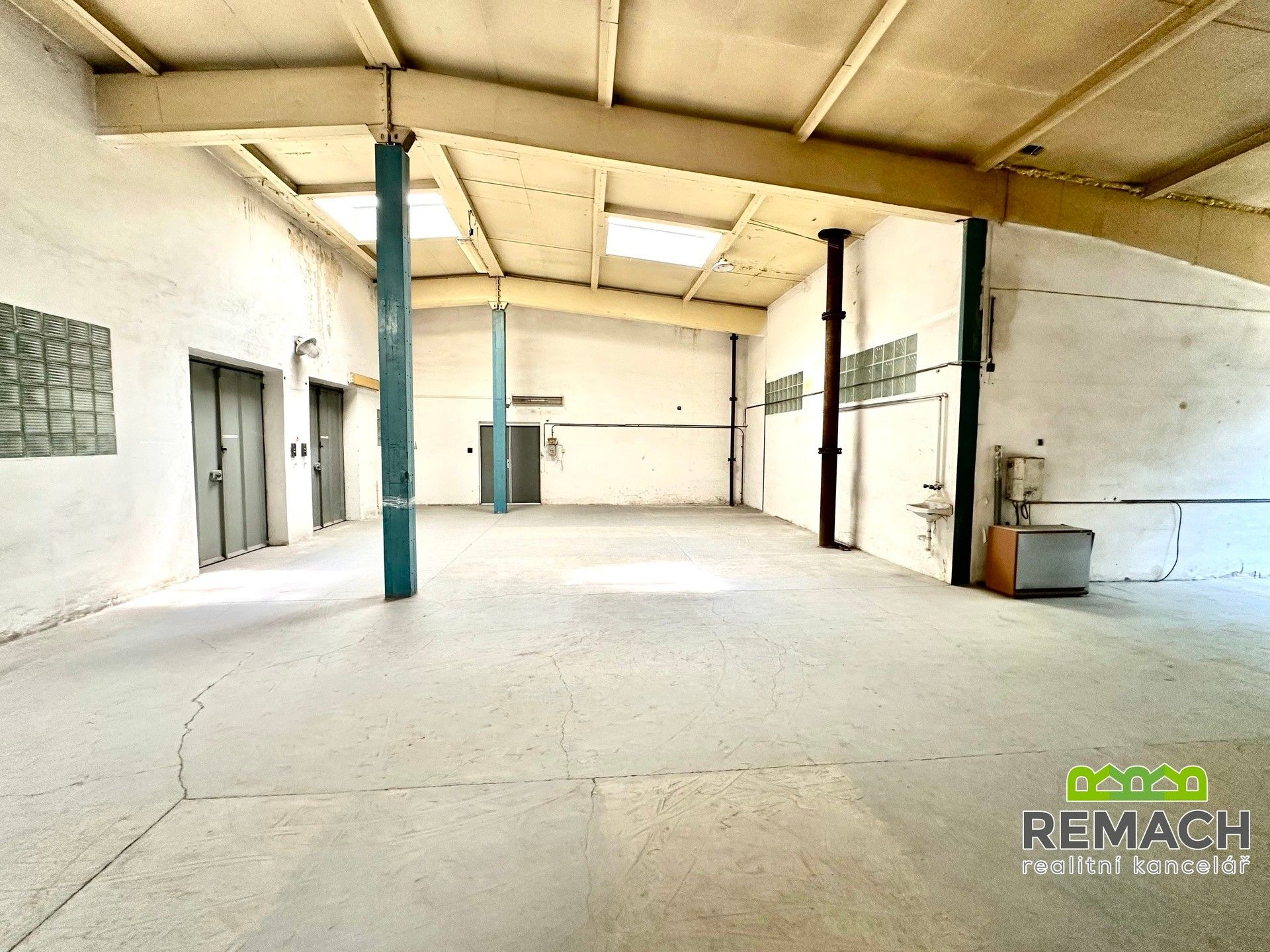 Pronájem sklad - Na Záhonech, Kunovice, 1 123 m² - 5