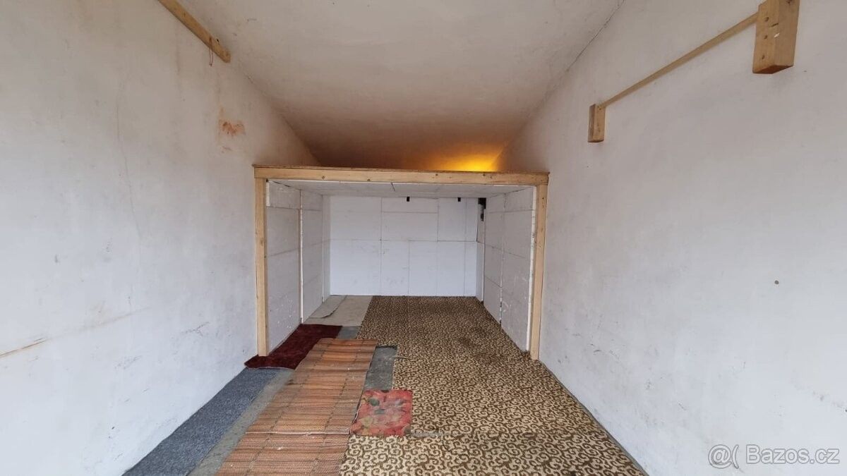 Garáže, Plzeň, 326 00 - 1