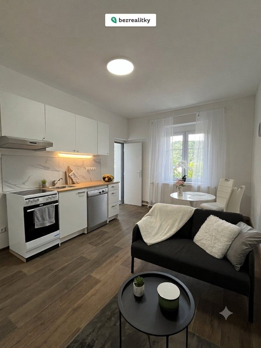 2+kk, Purkyňova 1034, Ústí nad Labem Střekov, 48 m² - 1