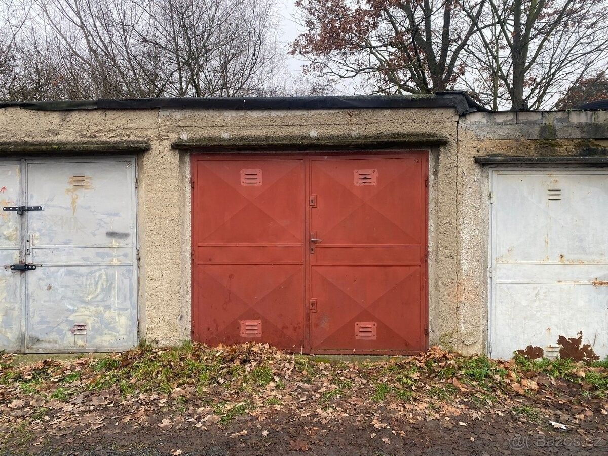 Garáže, Praha, 106 00