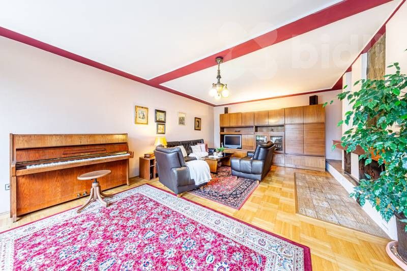 Prodej rodinný dům - Zvonková, České Budějovice, 287 m²