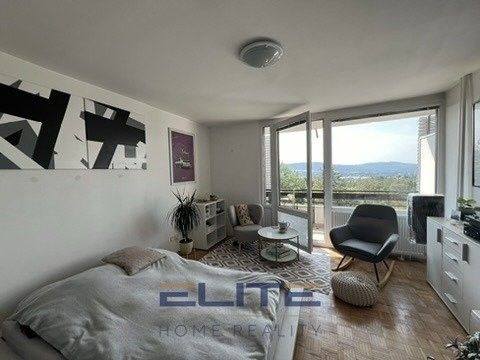 Pronájem byt 1+kk - Sosnová, Liberec, 33 m²