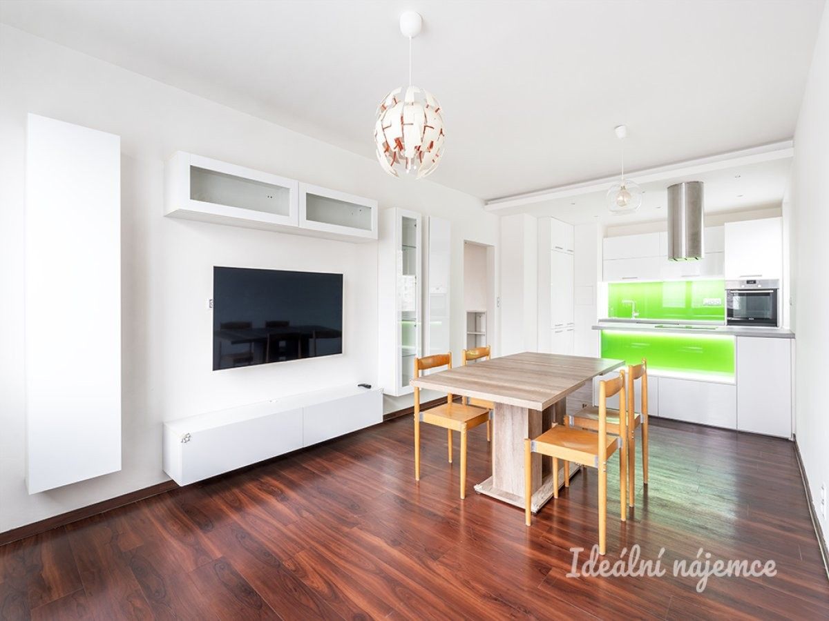 2+kk, Lublinská, Praha, 66 m²