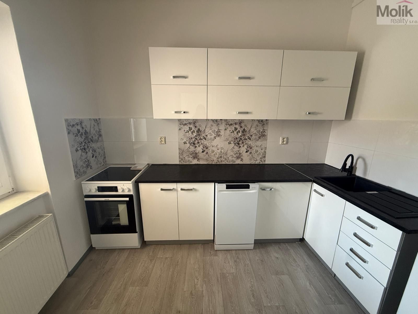 3+1, Školní, Chomutov, 80 m²