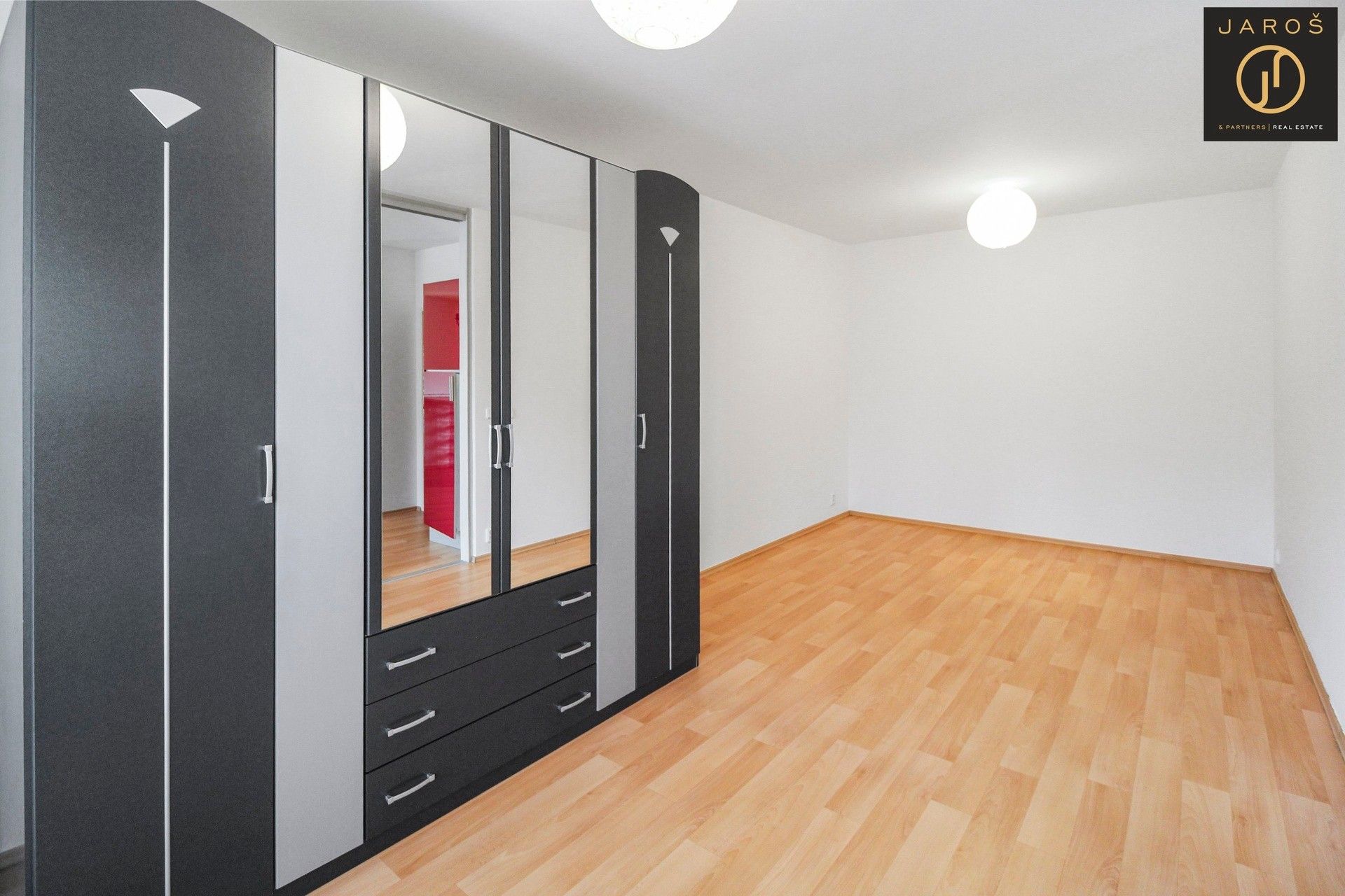 2+kk, Ve slatinách, Praha, 48 m²