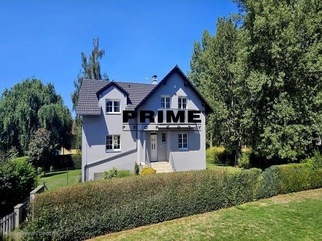 Rodinné domy, Pod Valem II., Průhonice, 260 m²