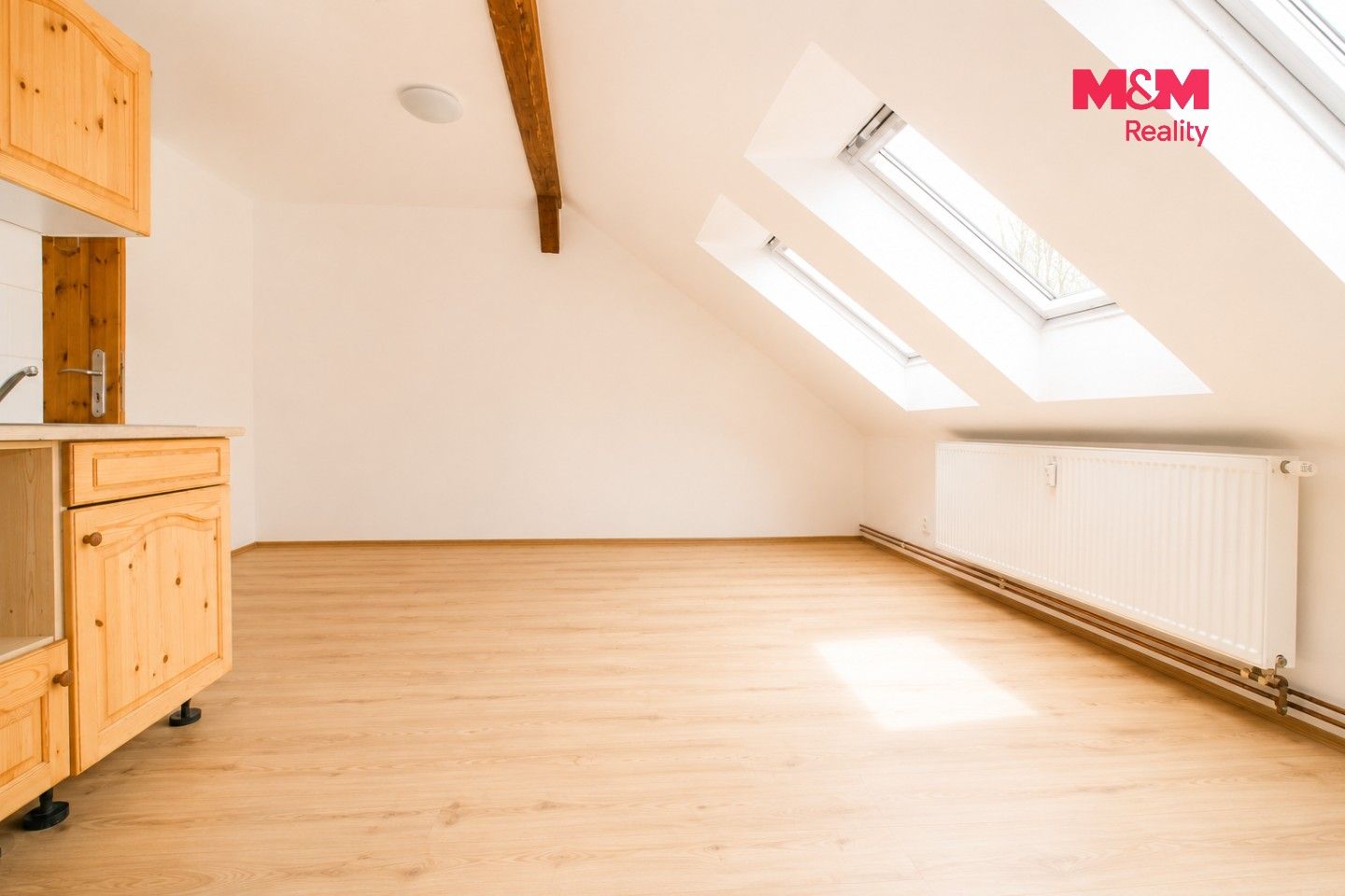 1+1, Československé armády, Cvikov, 43 m² - 2