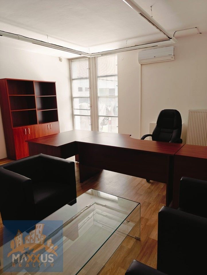 Kanceláře, Praha, 198 00, 188 m²