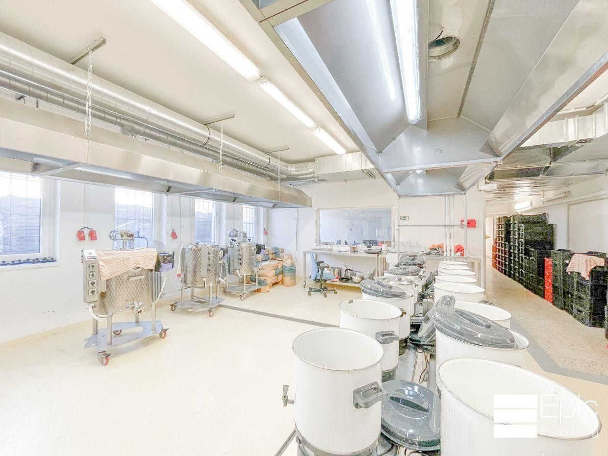 Pronájem výrobní prostory - Na Výsluní, Neratovice, 140 m²