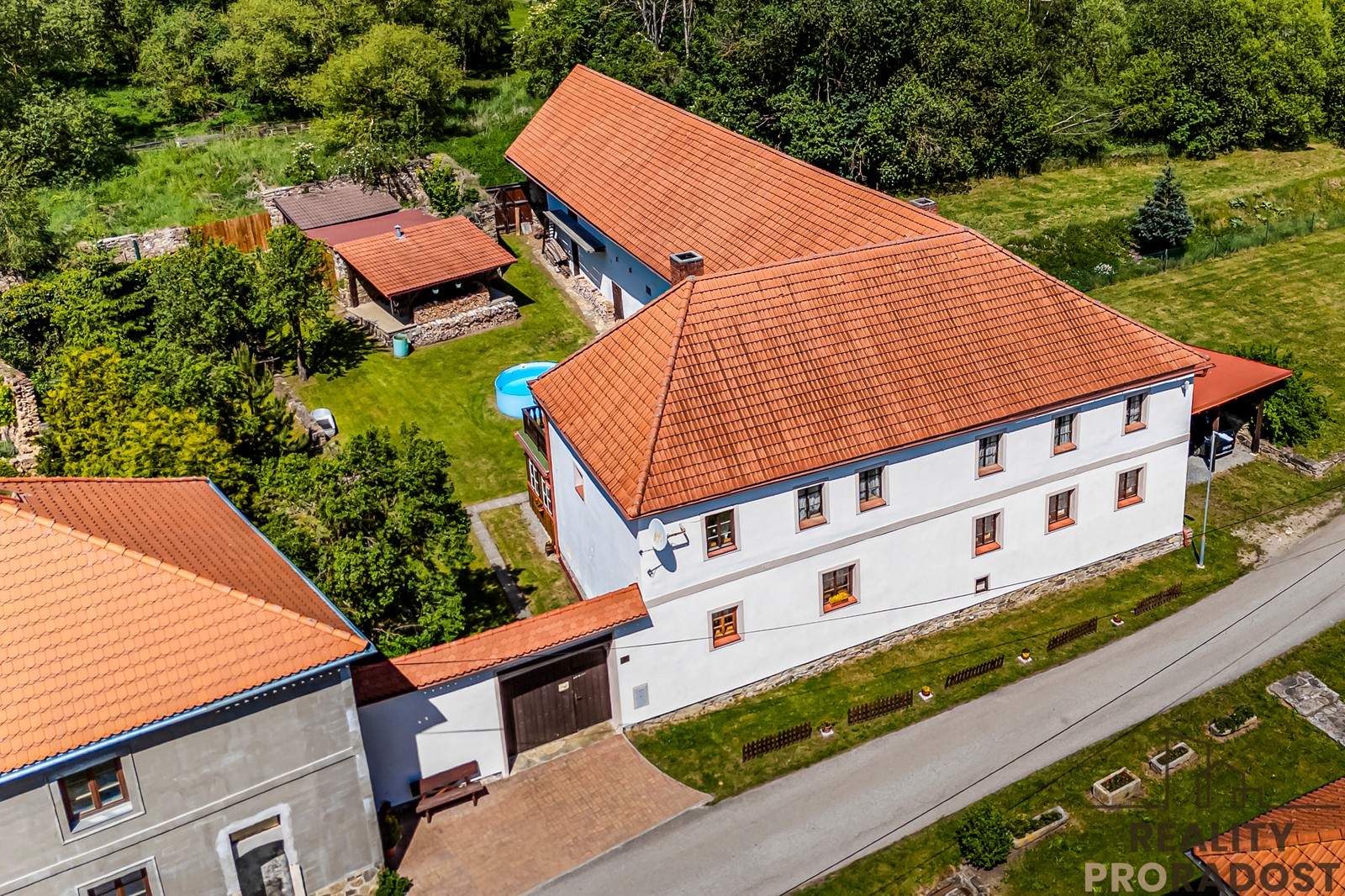 Rodinné domy, Kájov Novosedly, 557 m² - 1