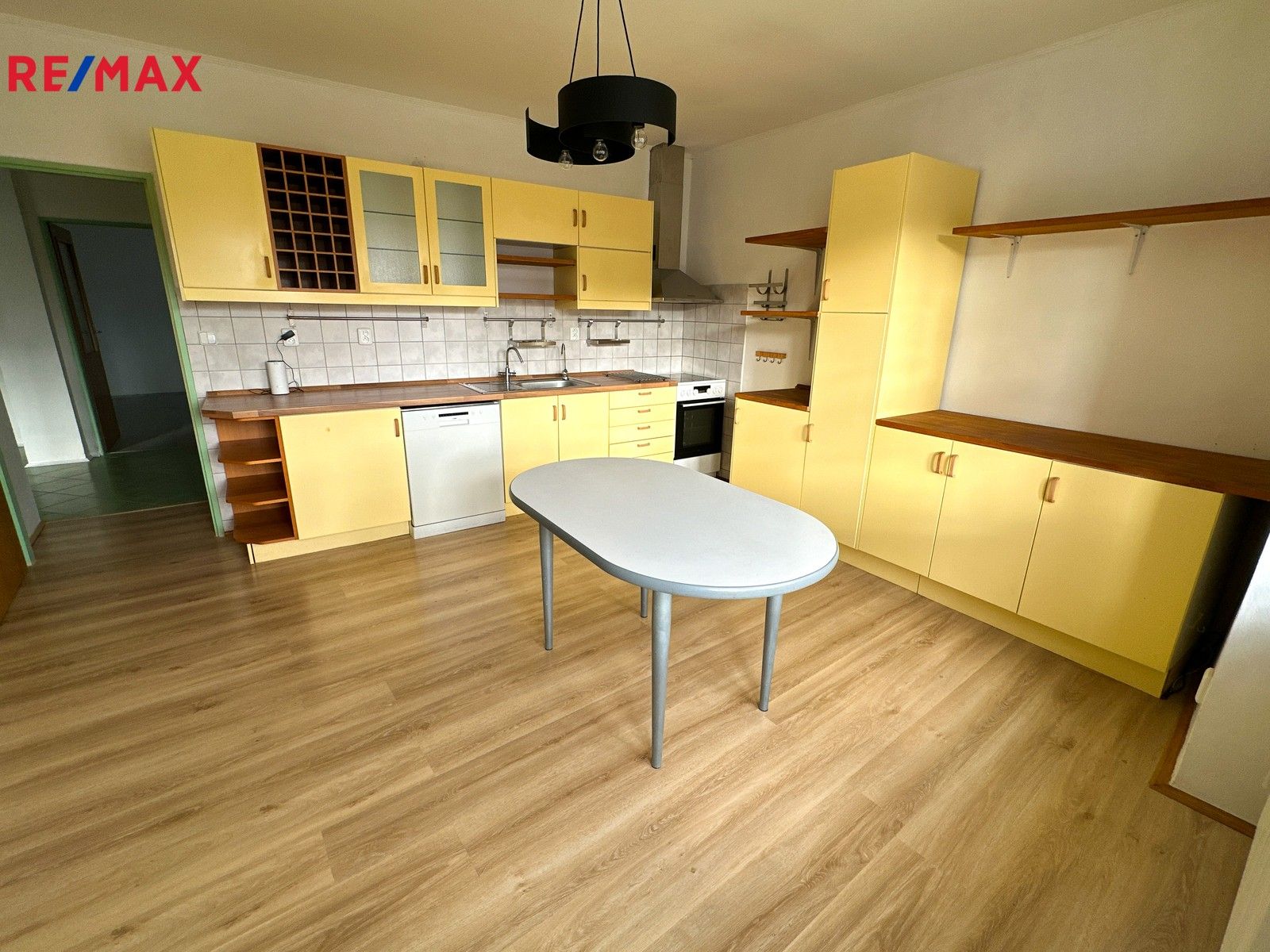 Pronájem byt 2+1 - náměstí Svobody 17, Planá, 75 m²