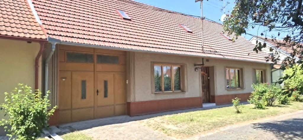 Rodinné domy, Ivaň, 350 m² - 1