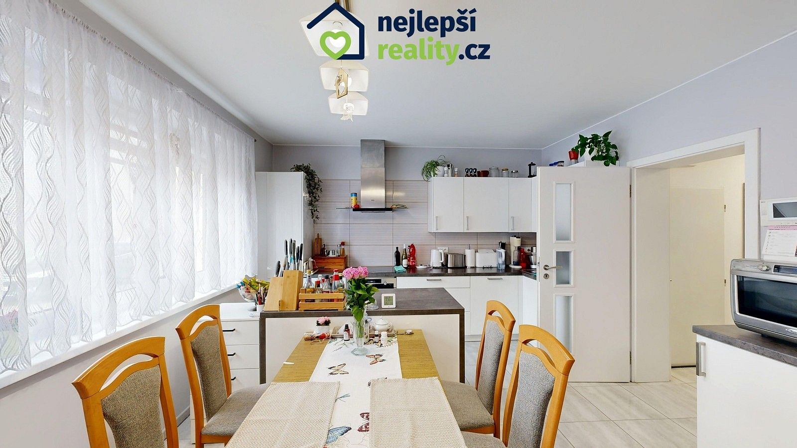 Rodinné domy, Boženy Němcové, Podbořany, okres Louny, 121 m² - 1