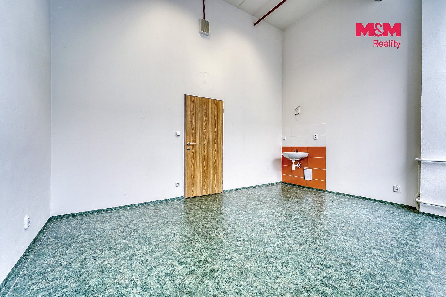 Pronájem kancelář - Plzeň - Doubravka, okres Plzeň-město, Plzeňský kraj, 18 m² - 2