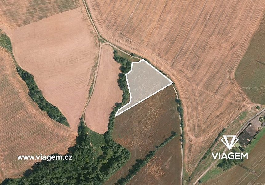 Zemědělský pozemek, 1 806 m²