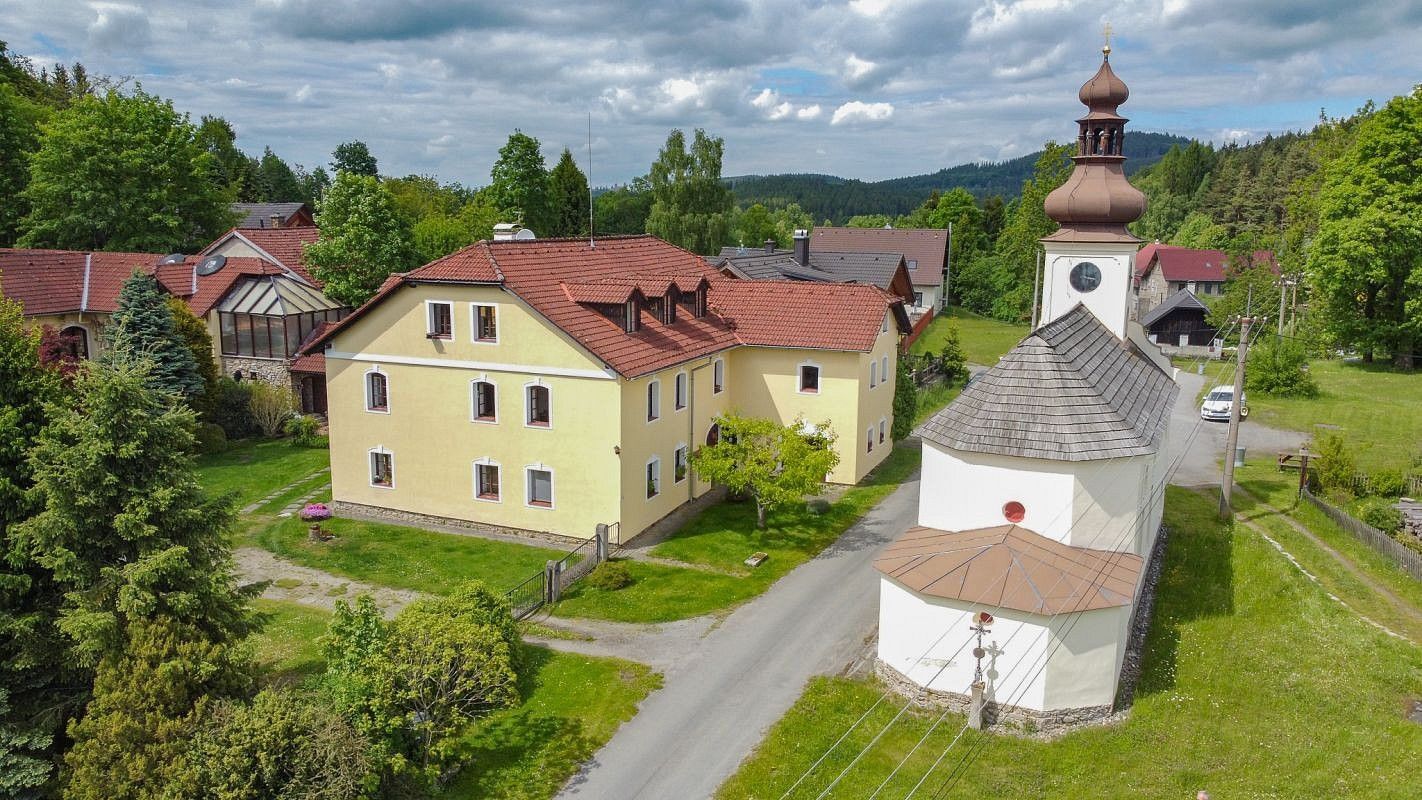 Rodinný dům · 550 m² · Kašperské Hory - Červená, okres Klatovy, Plzeňský kraj - 3