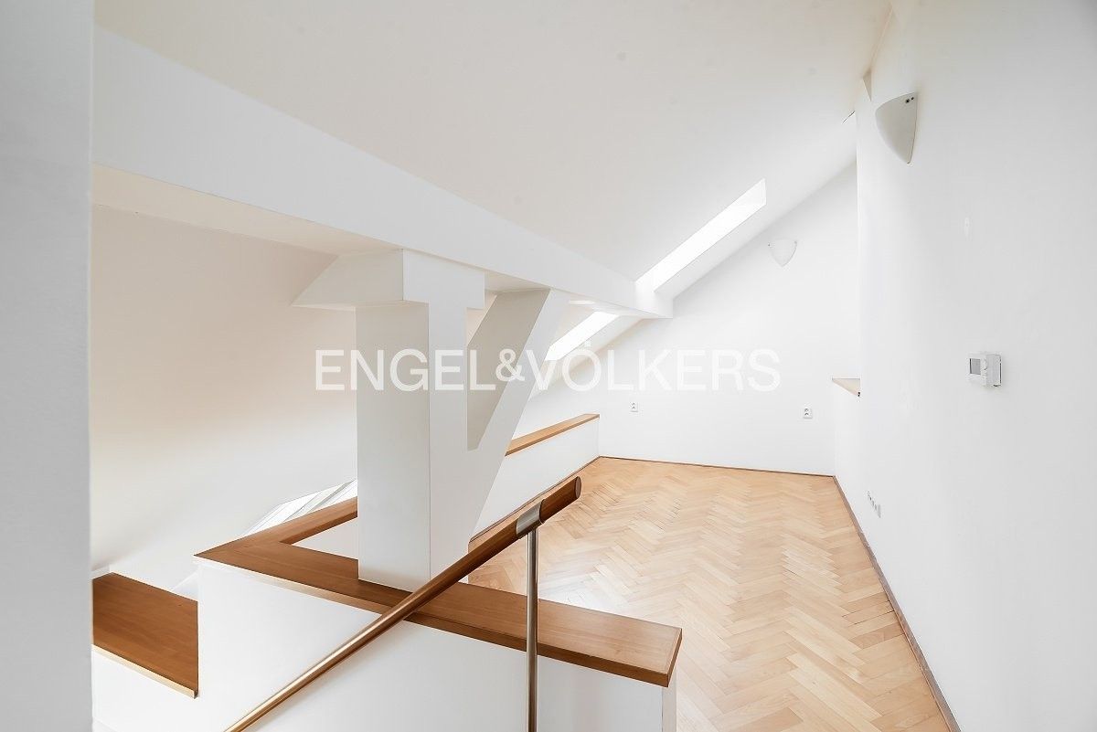 Pronájem byt 2+1 - Dlouhá 614, Praha Staré Město, 98 m² - 5