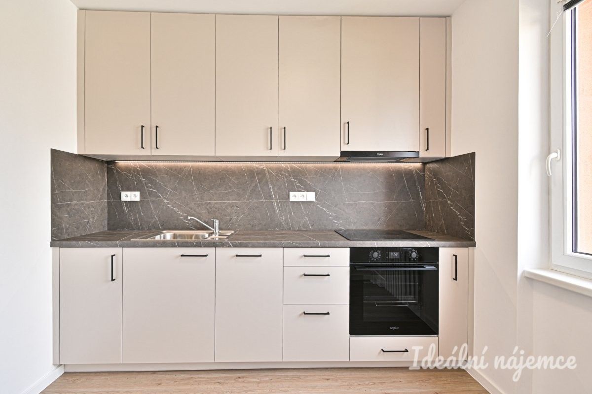 Pronájem byt 1+1 - Havířovská, Praha, 38 m² - 5