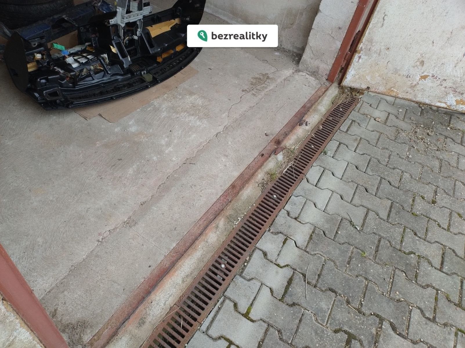 Prodej garáž - Na Sádkách, Dačice, 18 m²