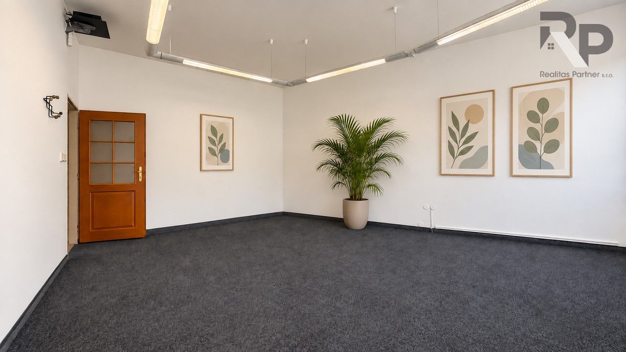 Kanceláře, Hlavní třída, Šumperk, 26 m² - 2