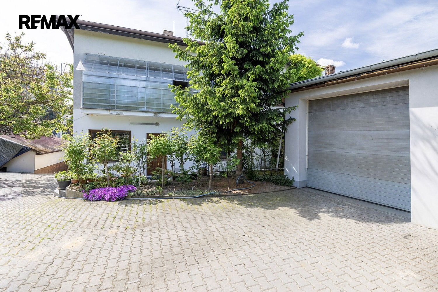 Rodinný dům · 316 m² · Praha - Horní Počernice, okres Praha 20, Hlavní město Praha - 4